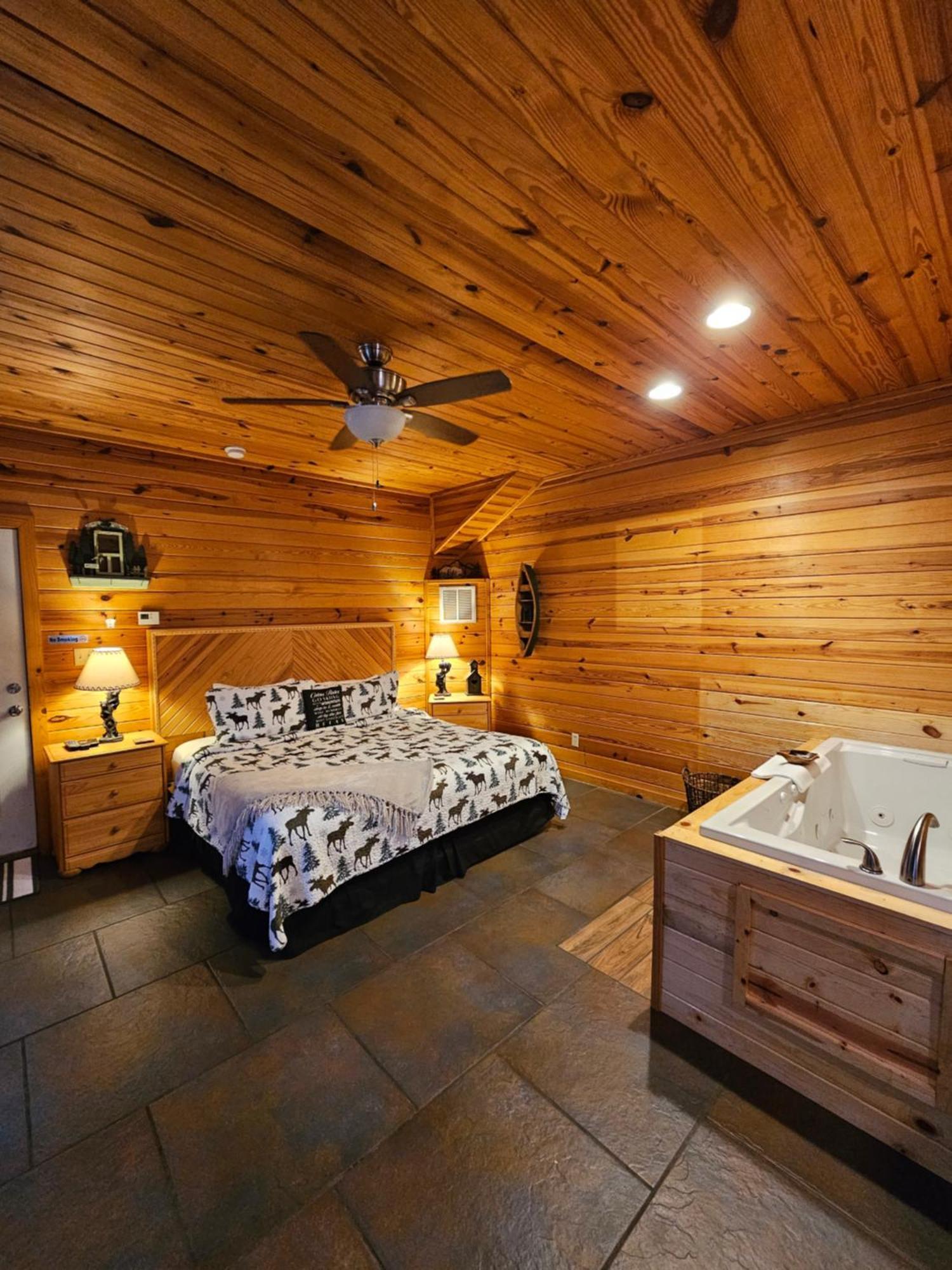 5 Min To Beaver Lake-King Bed-Fire Pit-Jetted Tub #1 Eureka Springs Eksteriør billede