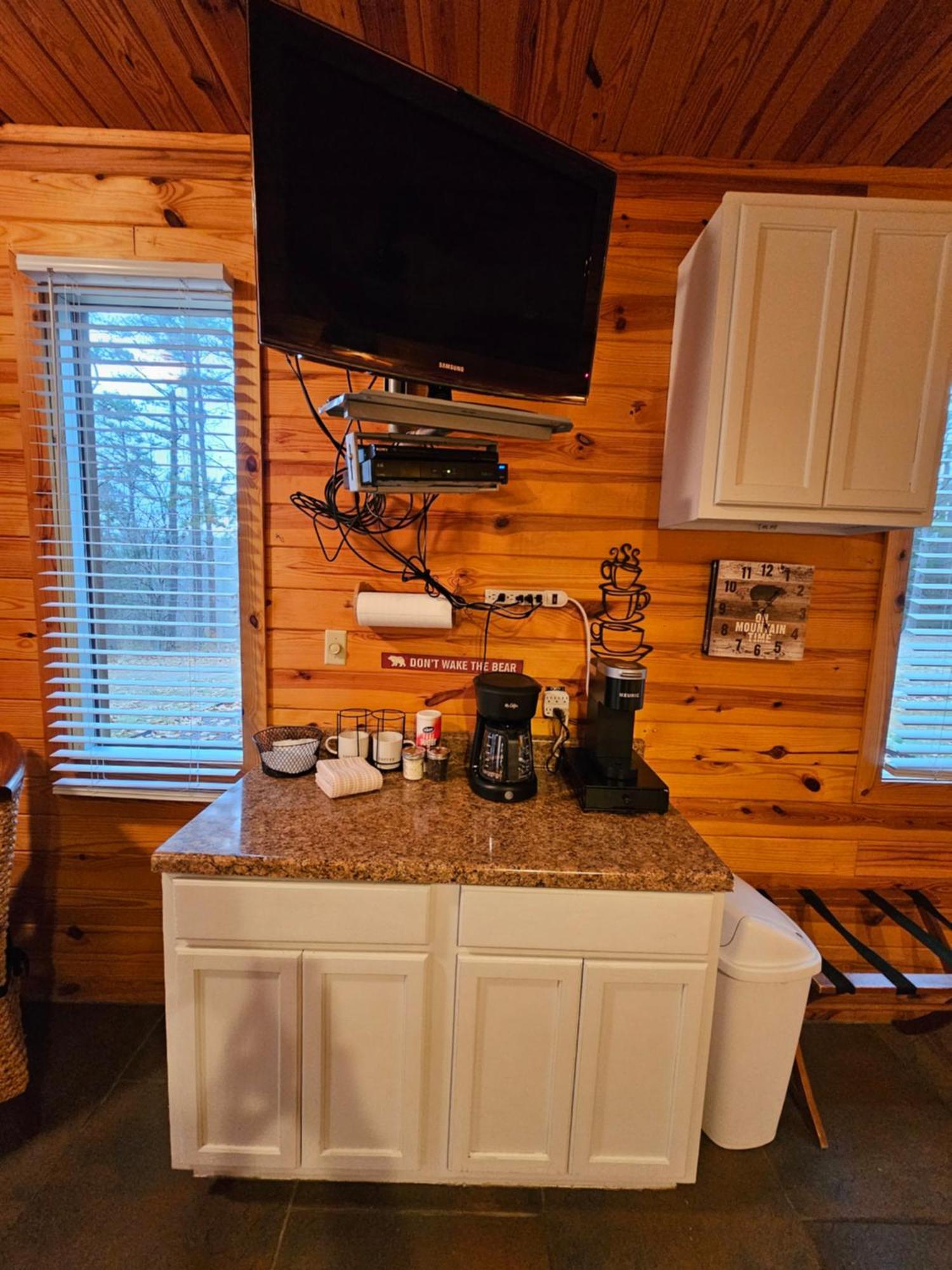 5 Min To Beaver Lake-King Bed-Fire Pit-Jetted Tub #1 Eureka Springs Eksteriør billede